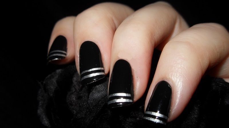 Trendy Black on Black Nail Art Inspiration
